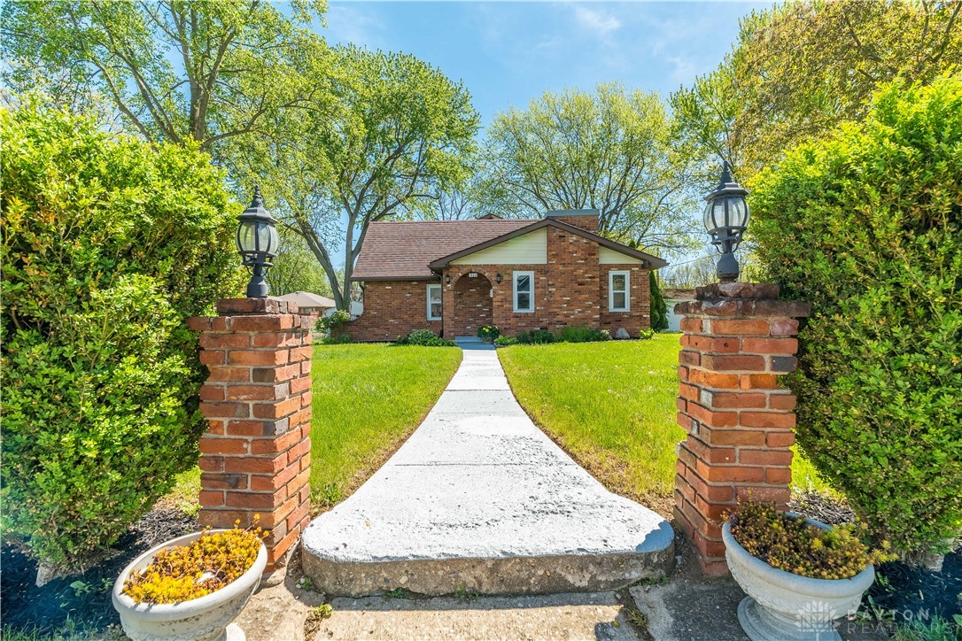 922 Spruce Avenue, Sidney, Ohio image 2