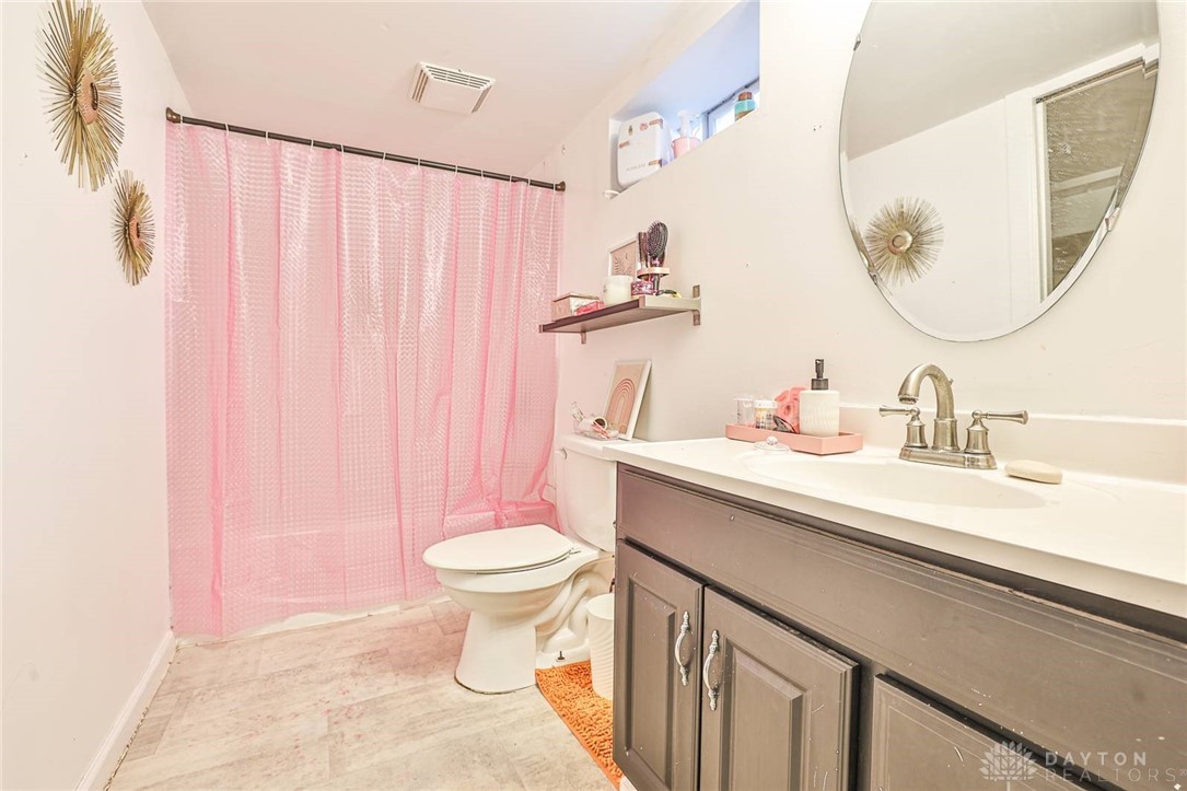 1609 Oberon Drive, Middletown, Ohio image 25