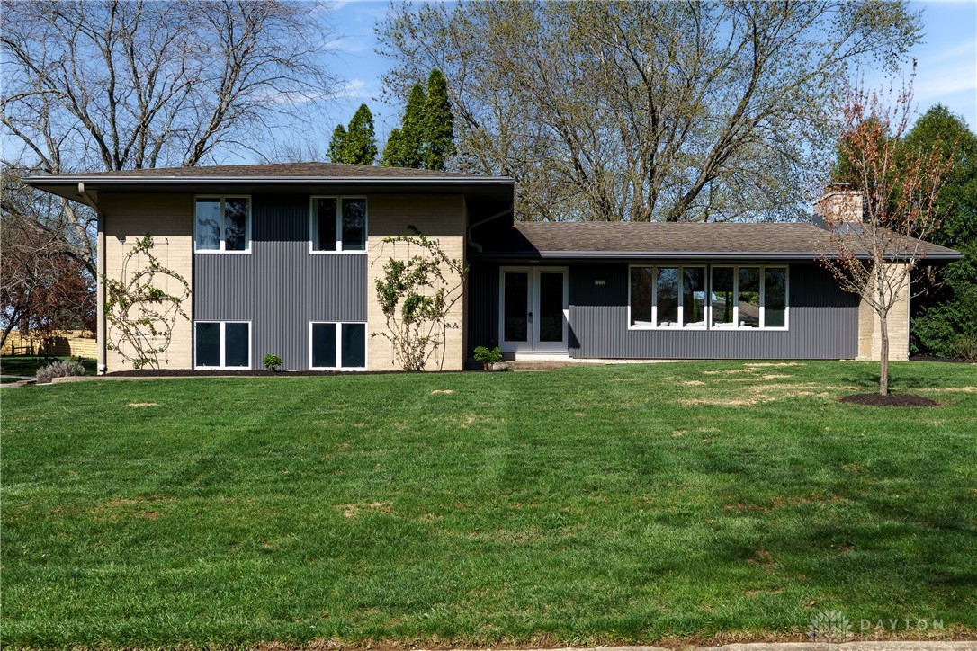 1251 Lomeda Lane, Beavercreek, Ohio image 1