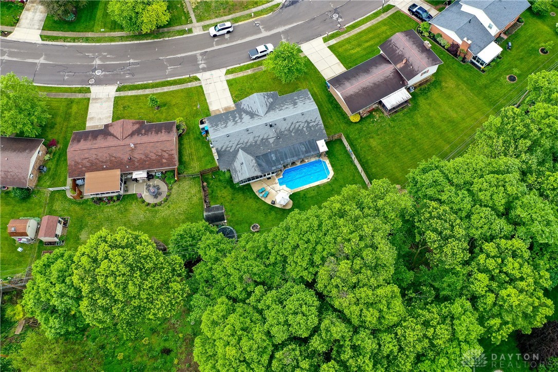 650 Hathaway Trail, Tipp City, Ohio image 48