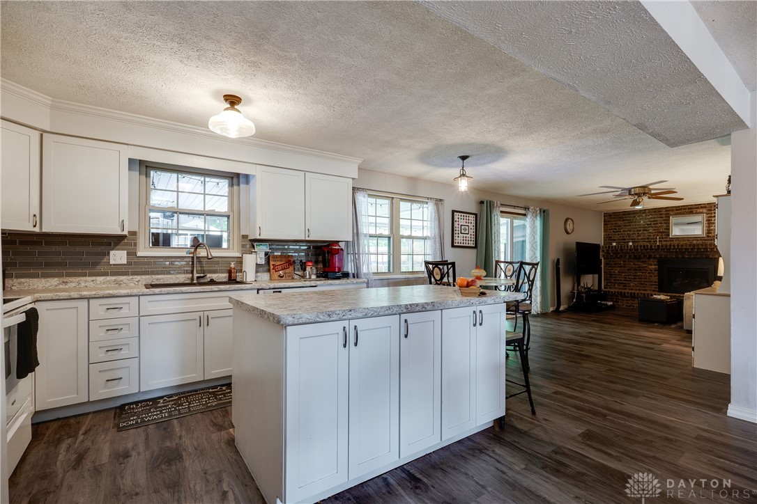 650 Hathaway Trail, Tipp City, Ohio image 12