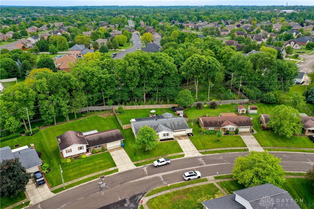 650 Hathaway Trail, Tipp City, Ohio image 46