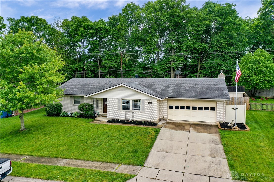 650 Hathaway Trail, Tipp City, Ohio image 42