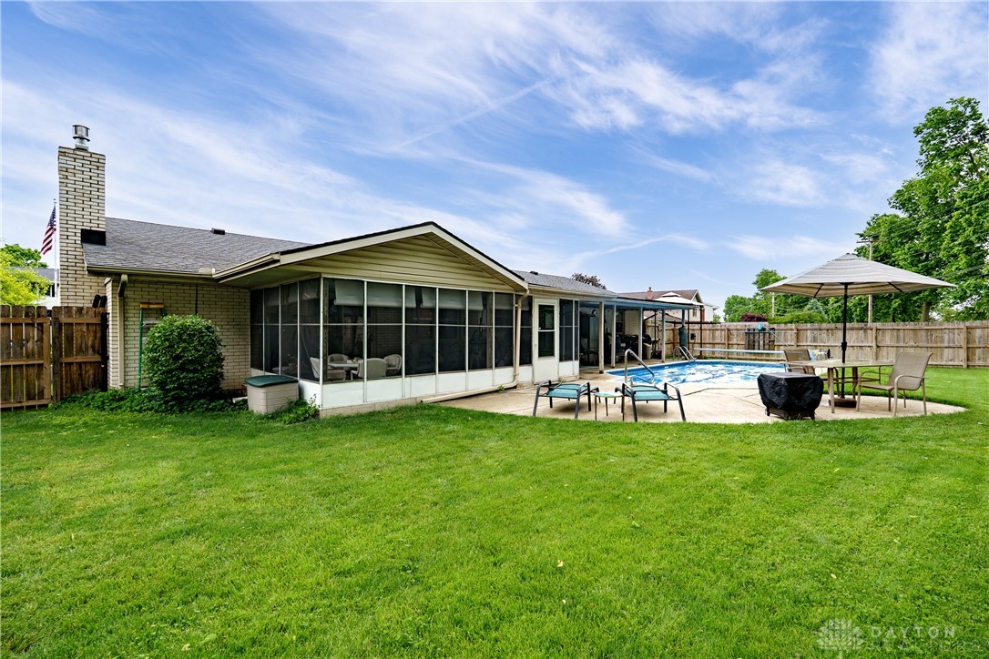 650 Hathaway Trail, Tipp City, Ohio image 40