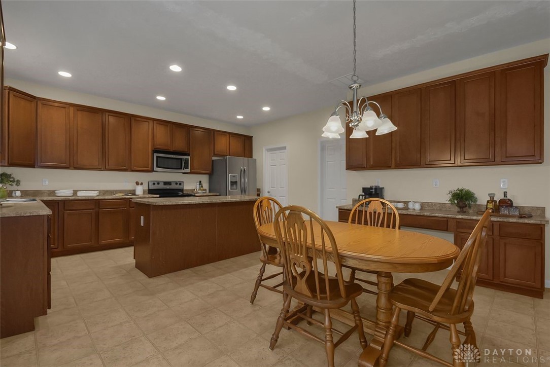 2019 Prairie Clover Drive, Lebanon, Ohio image 7