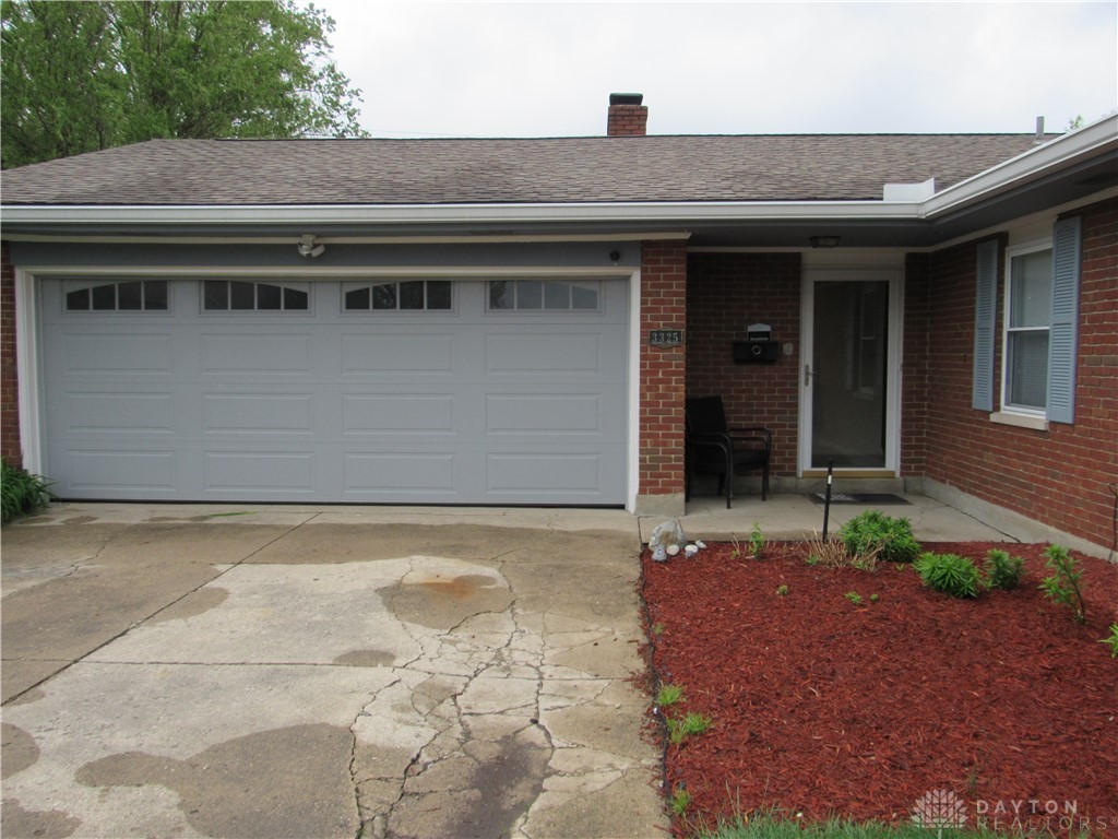 3325 Waldeck Place, Dayton, Ohio image 4