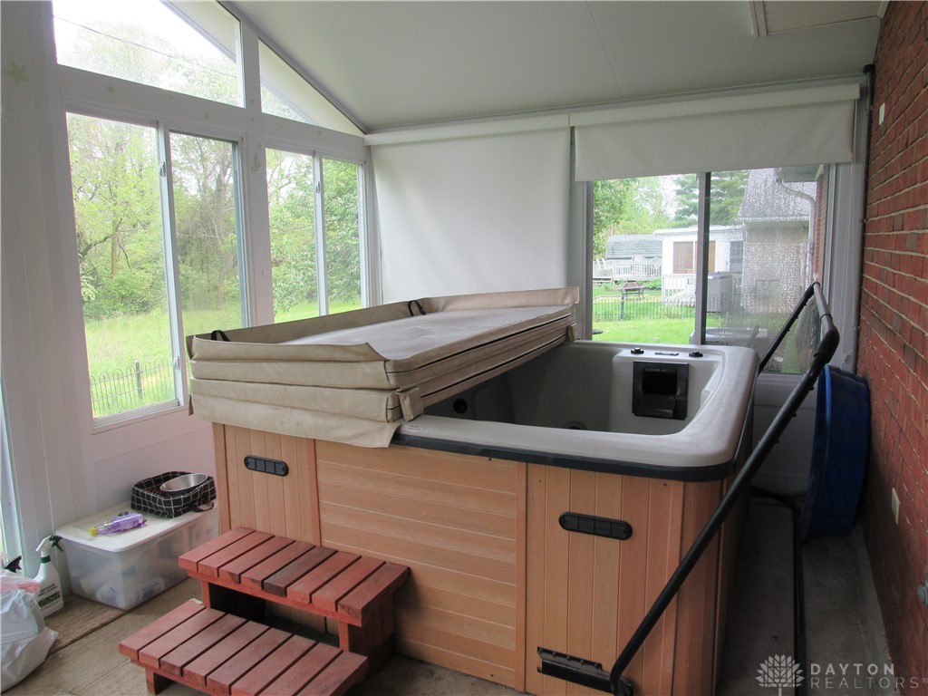 3325 Waldeck Place, Dayton, Ohio image 36