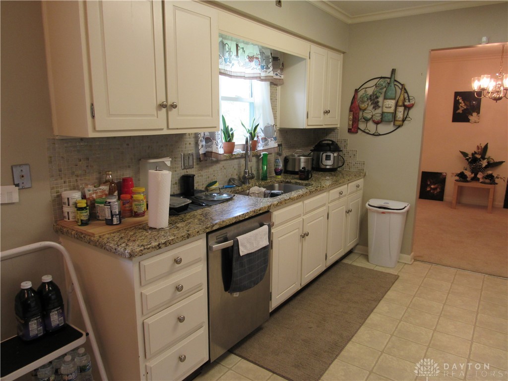 3325 Waldeck Place, Dayton, Ohio image 15