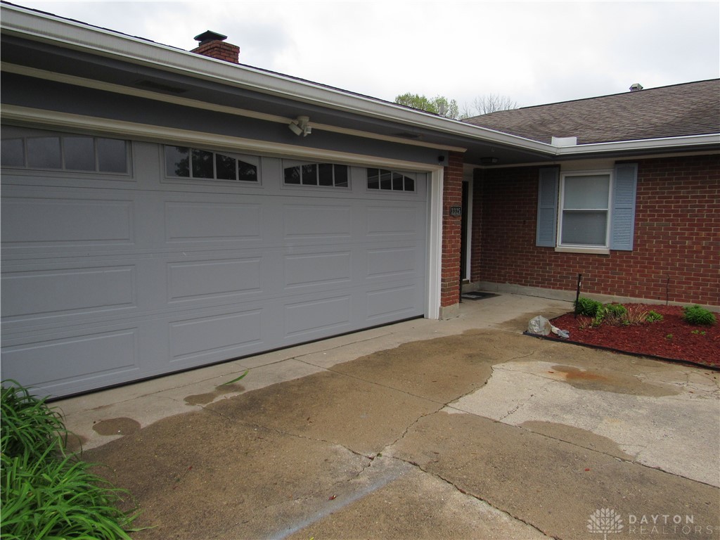 3325 Waldeck Place, Dayton, Ohio image 3