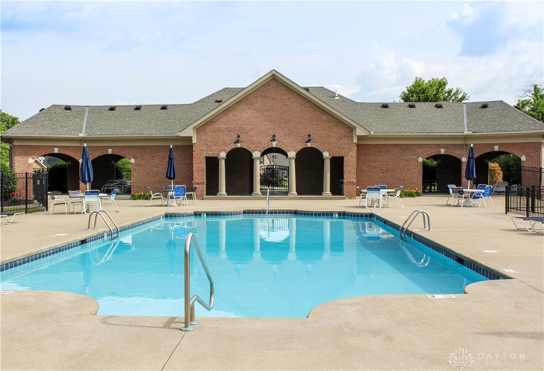 5170 Long Meadow Drive, Middletown, Ohio image 9