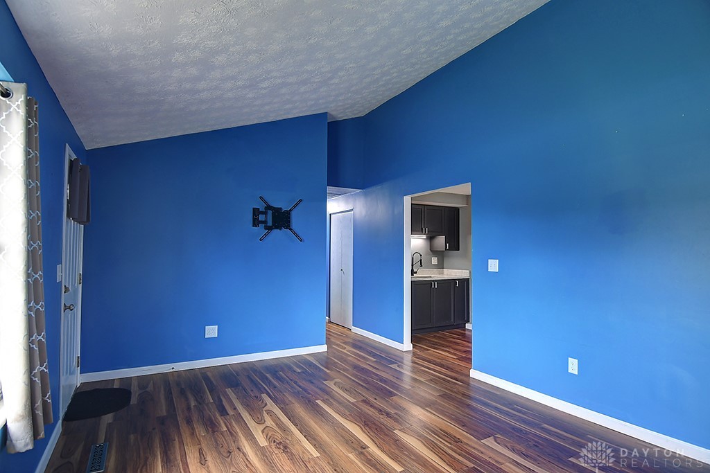 754 Louise Drive, Xenia, Ohio image 5