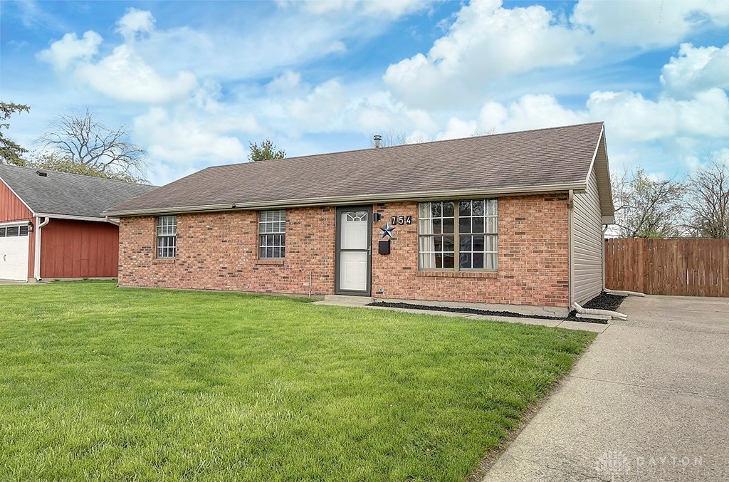 754 Louise Drive, Xenia, Ohio image 3