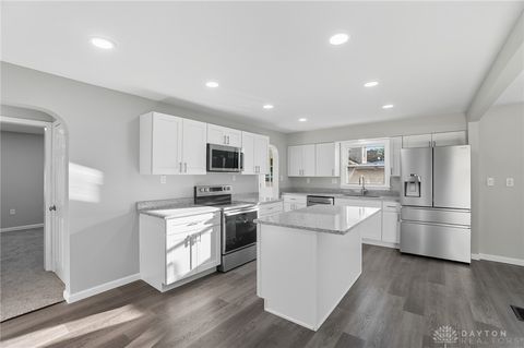 Tiny photo for 4204 Roosevelt Boulevard, Middletown, OH 45044 (MLS # 945509)