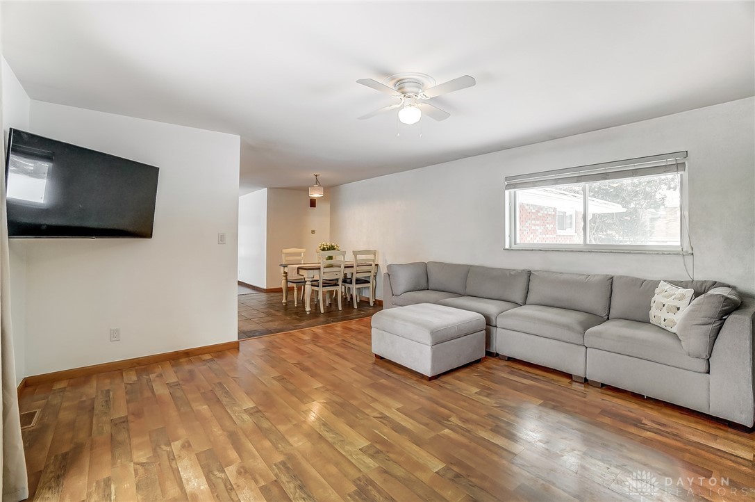 2709 Parklawn Drive, Kettering, Ohio image 11