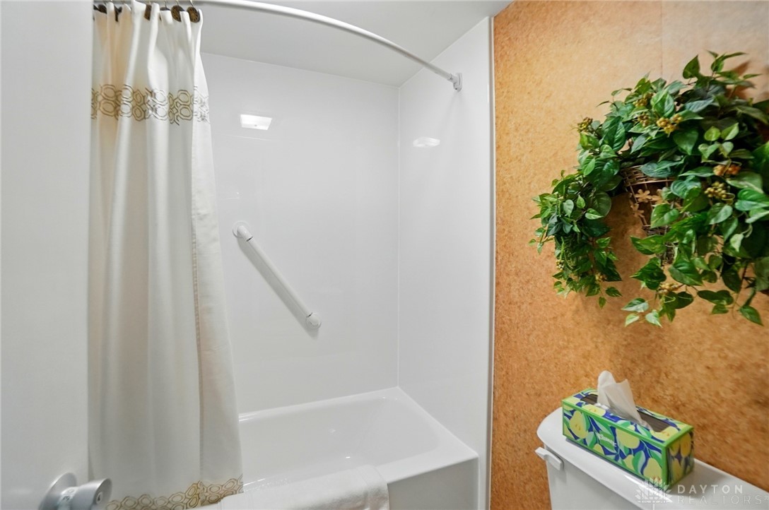 3225 Southdale Drive #10, Kettering, Ohio image 29