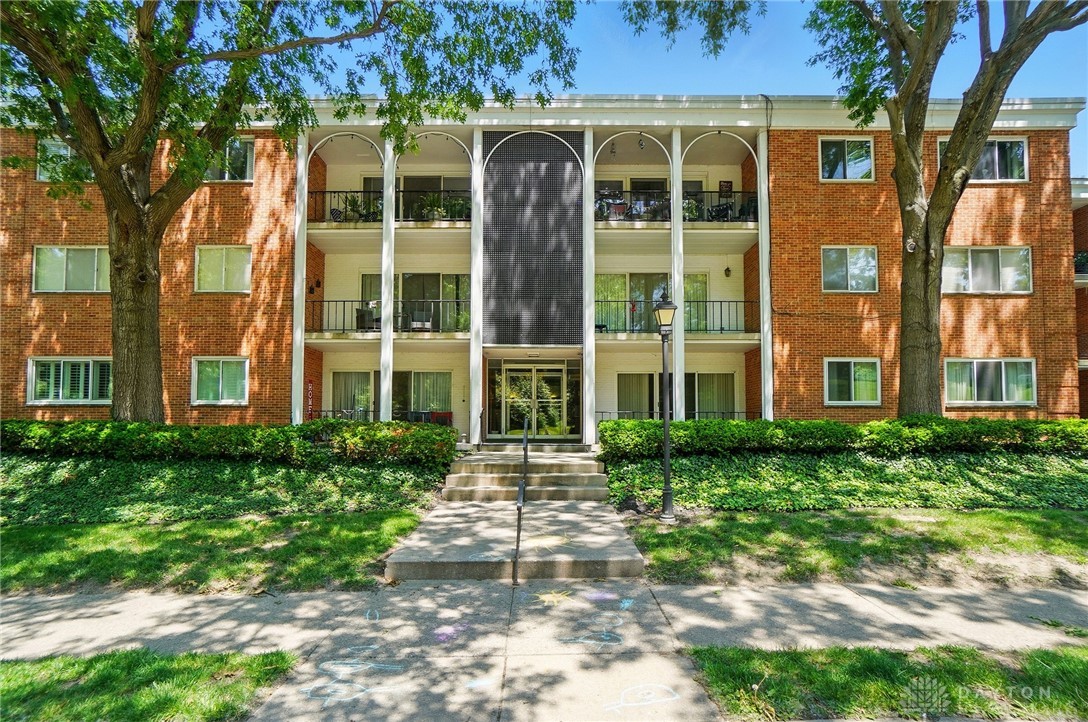 3225 Southdale Drive #10, Kettering, Ohio image 1