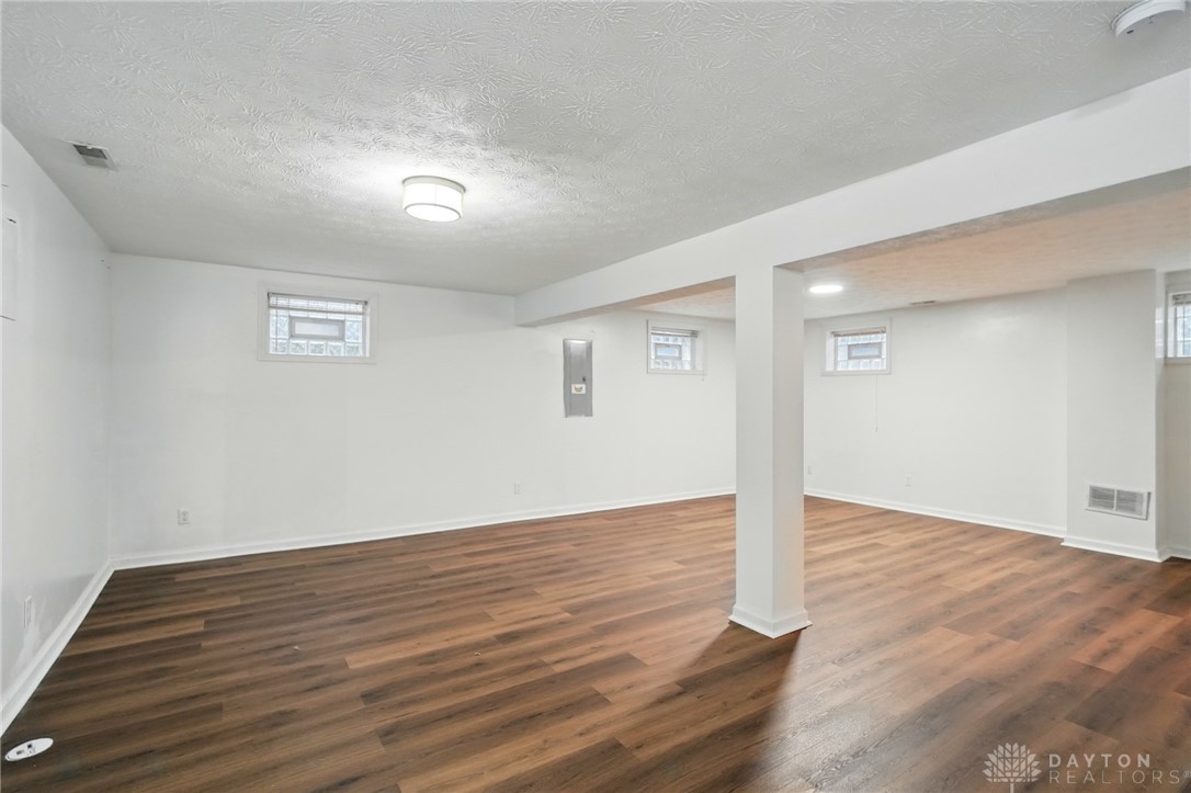 2336 Bradshire Road, Miamisburg, Ohio image 39