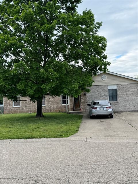 Photo of 165 Baker Lane, Franklin, OH 45005 (MLS # 958619)