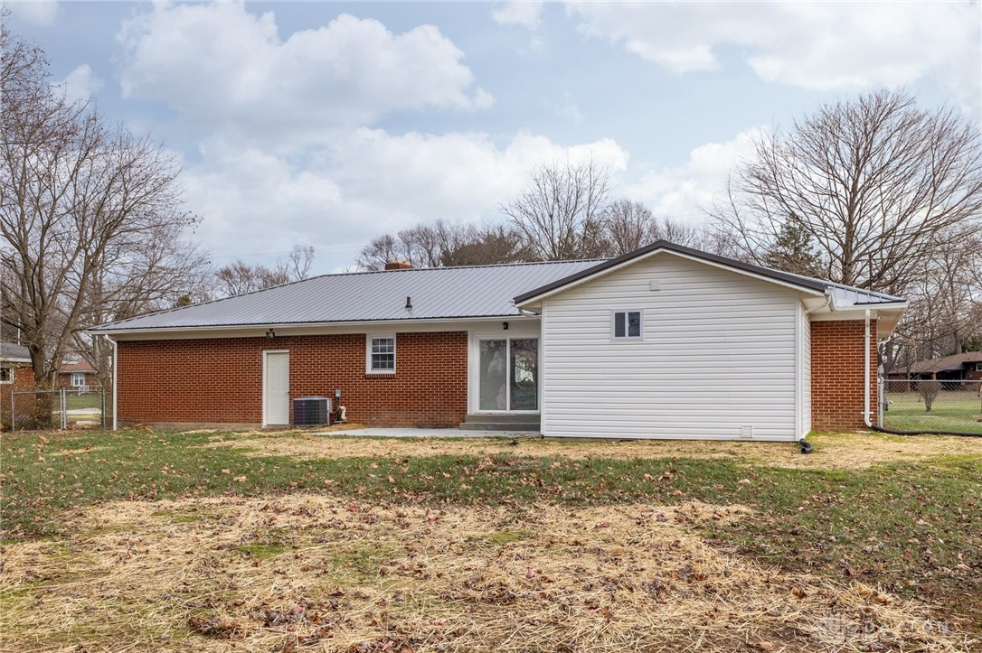 2841 Oxford Drive, Springfield, Ohio image 35