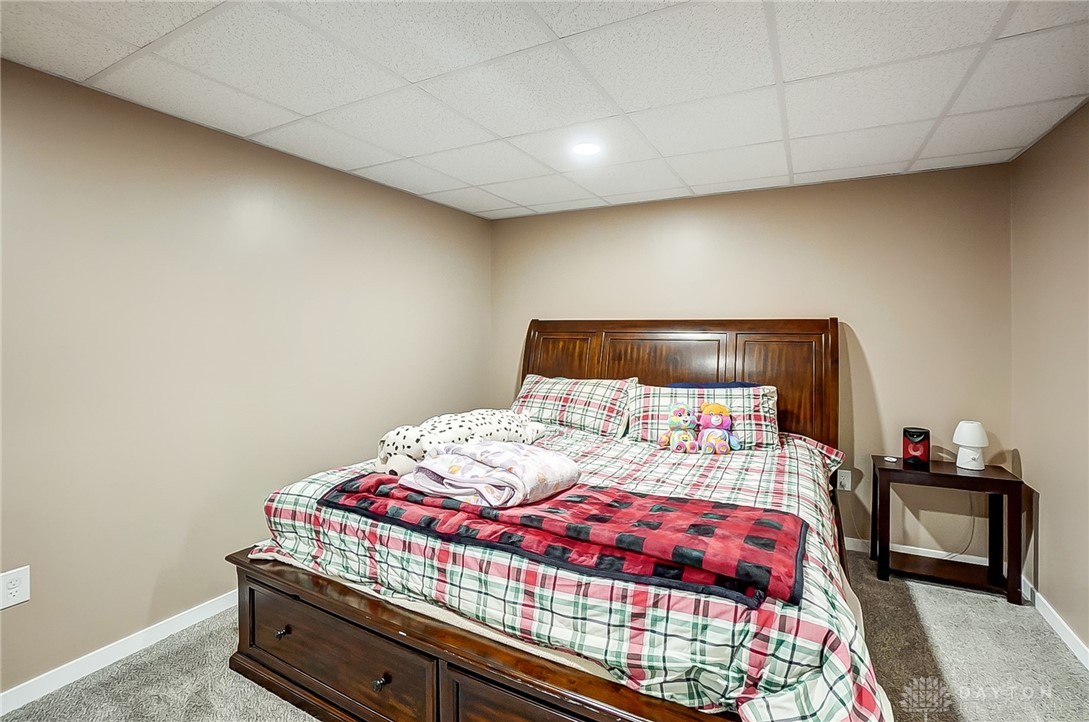 511 Skyway Drive, Springfield, Ohio image 31