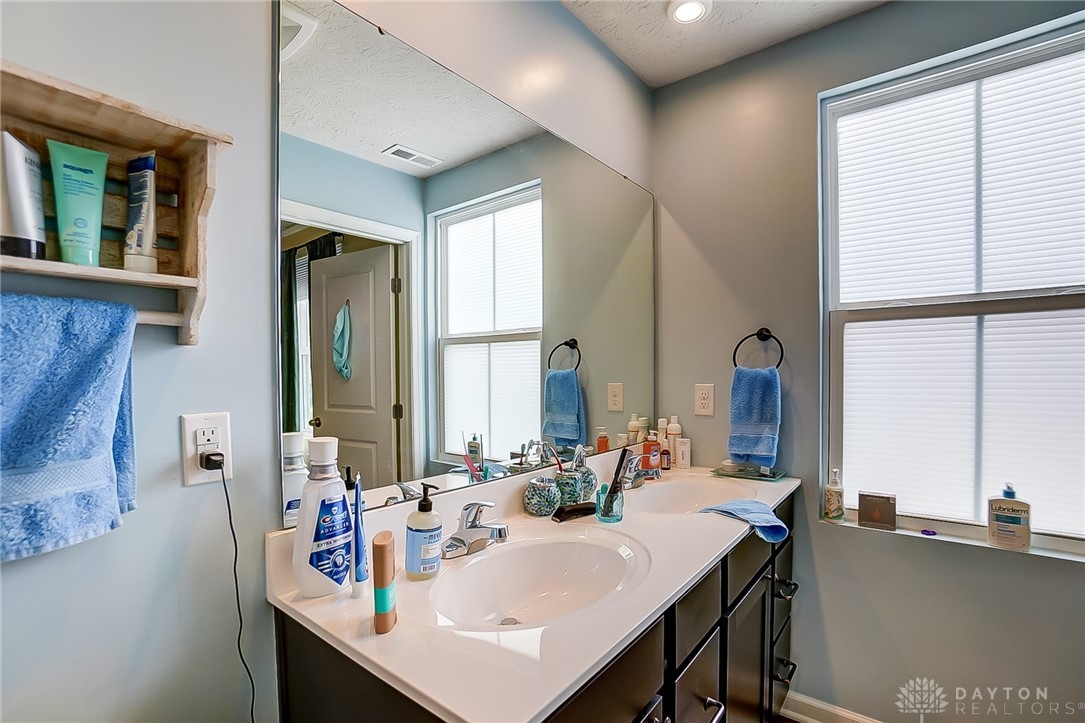 511 Skyway Drive, Springfield, Ohio image 19