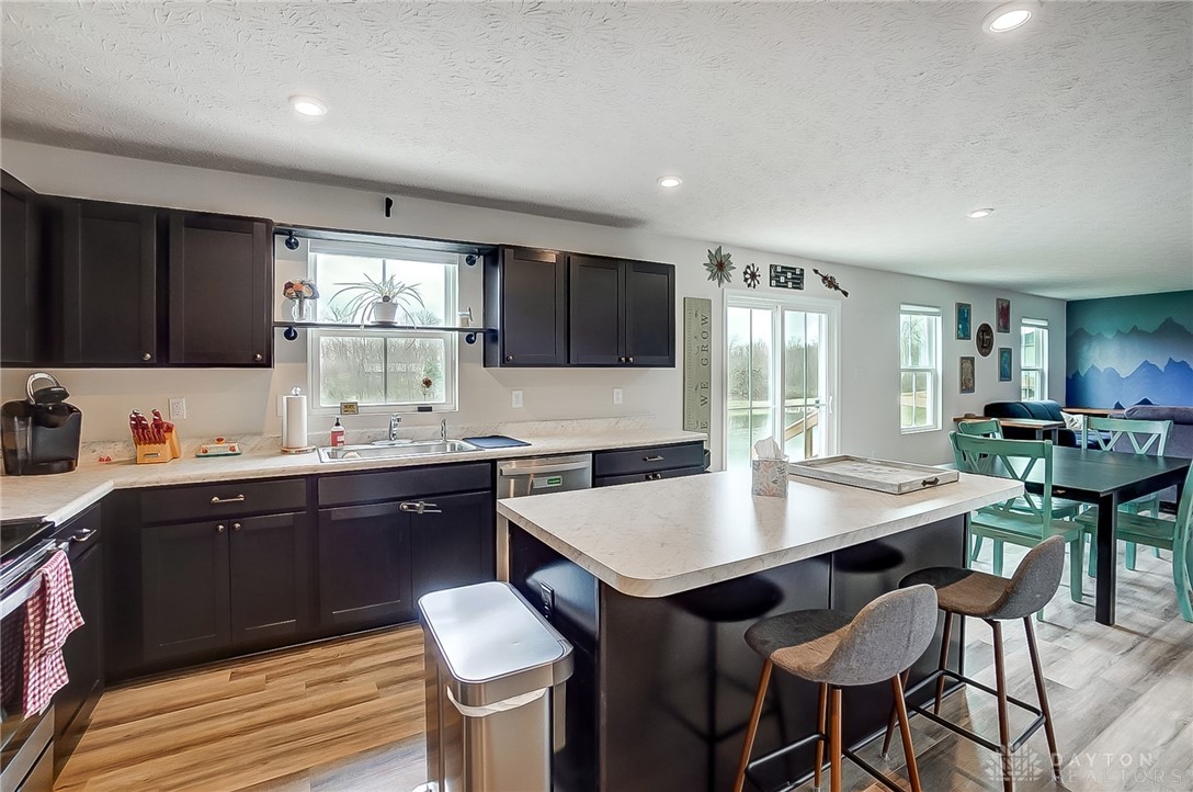 511 Skyway Drive, Springfield, Ohio image 10