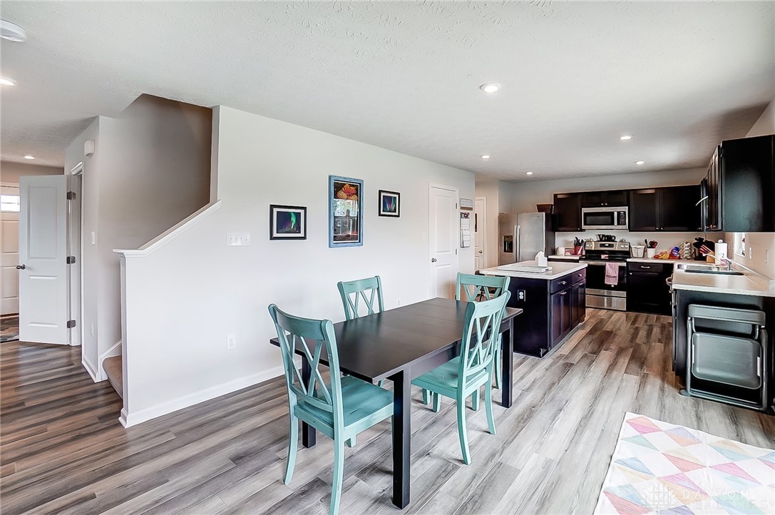 511 Skyway Drive, Springfield, Ohio image 7