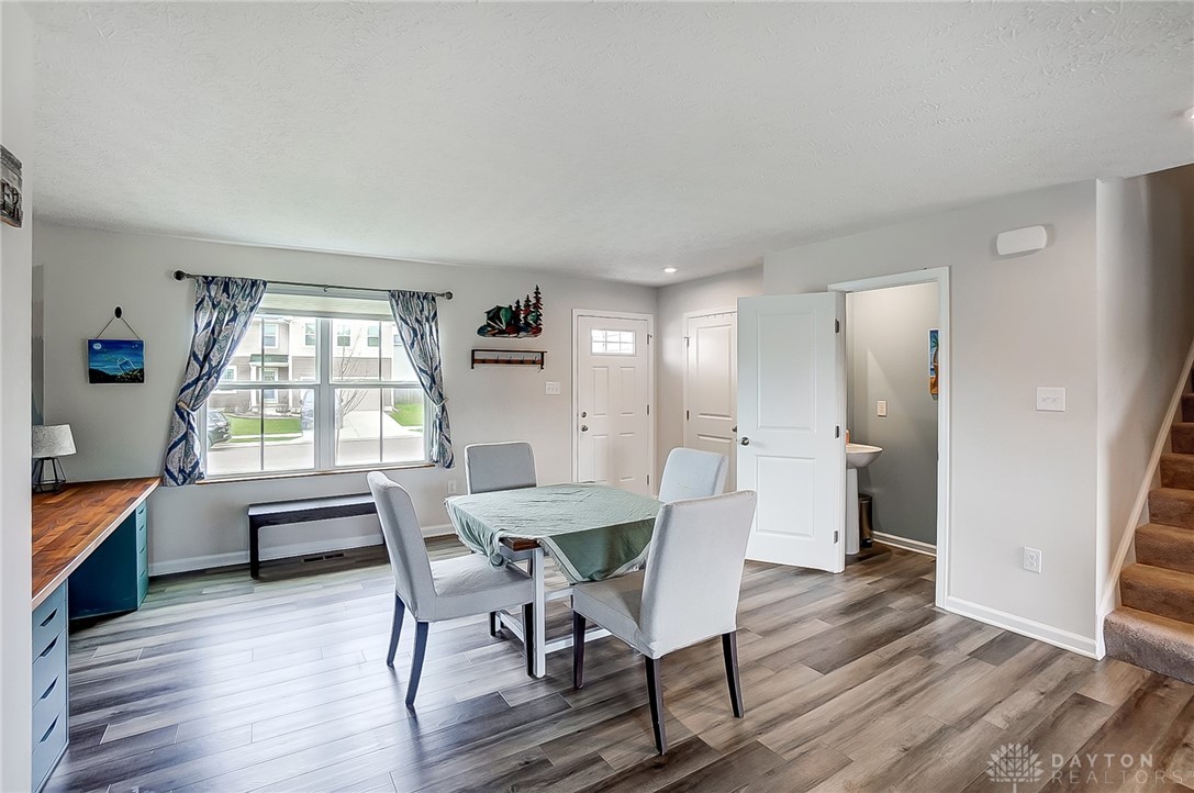 511 Skyway Drive, Springfield, Ohio image 3