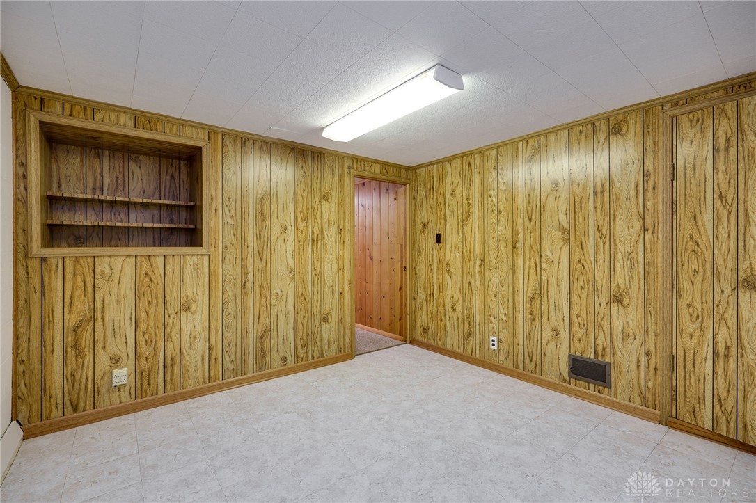 1180 Overlook Drive, Fairborn, Ohio image 32