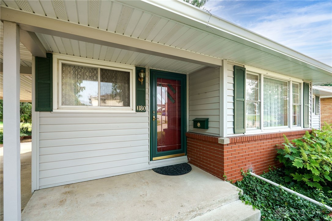 1180 Overlook Drive, Fairborn, Ohio image 3