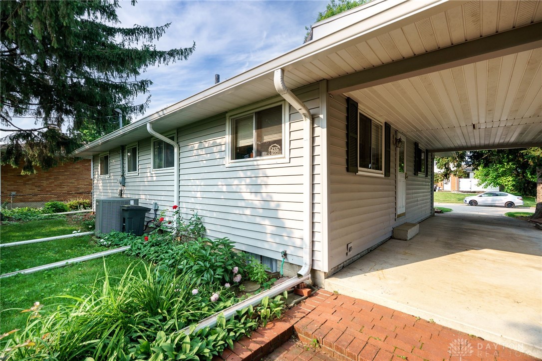 1180 Overlook Drive, Fairborn, Ohio image 38