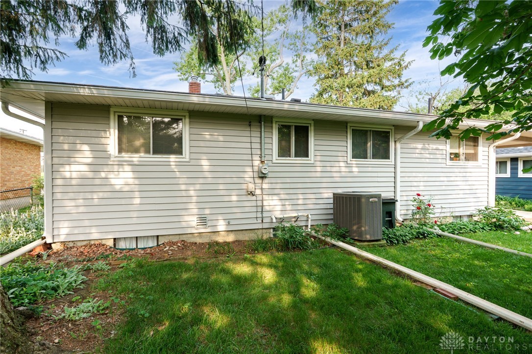 1180 Overlook Drive, Fairborn, Ohio image 42