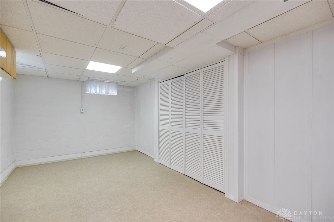 1180 Overlook Drive, Fairborn, Ohio image 36
