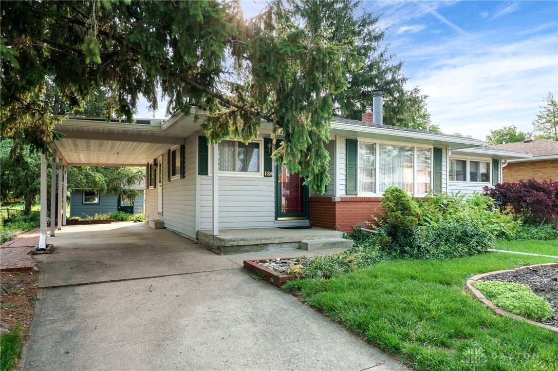 1180 Overlook Drive, Fairborn, Ohio image 1