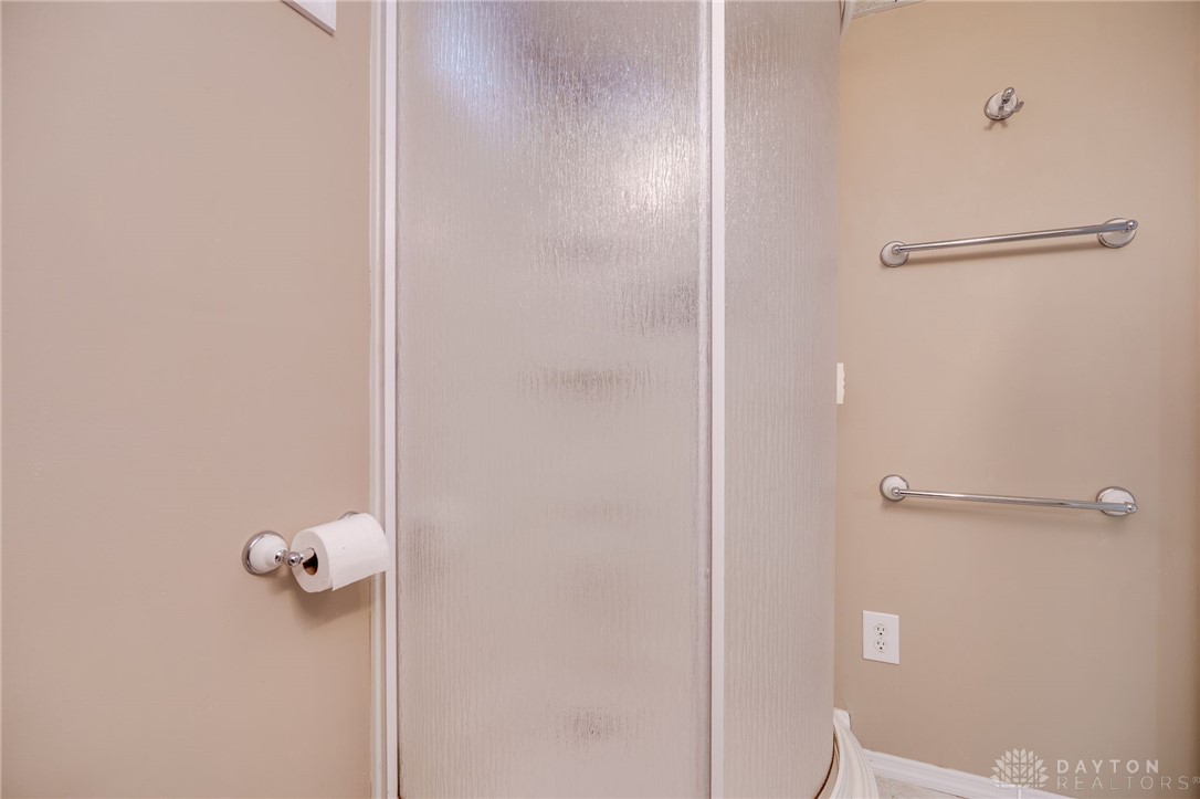 1180 Overlook Drive, Fairborn, Ohio image 35