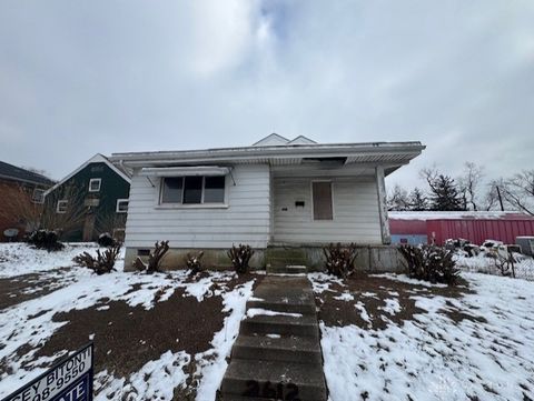 Photo of 2612 N Gettysburg Avenue, Dayton, OH 45406 (MLS # 947760)