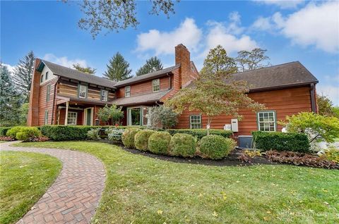 Photo of 11531 Rinehart Road, Englewood, OH 45322 (MLS # 956293)