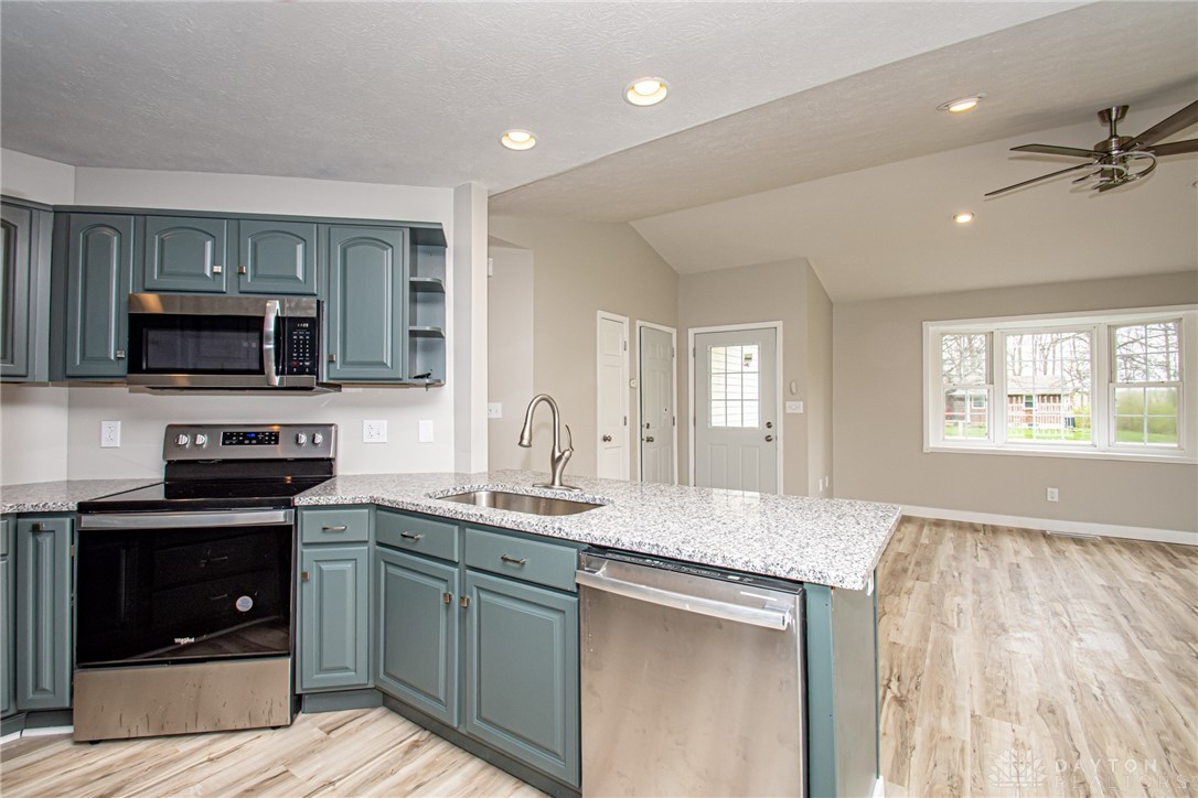 667 Skodborg Drive, Eaton, Ohio image 14