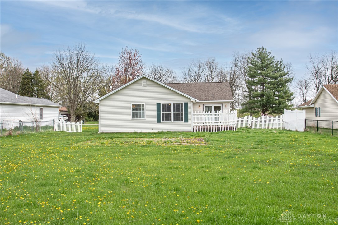 667 Skodborg Drive, Eaton, Ohio image 33