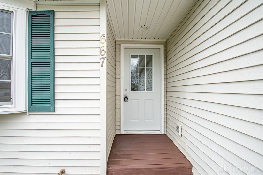 667 Skodborg Drive, Eaton, Ohio image 3