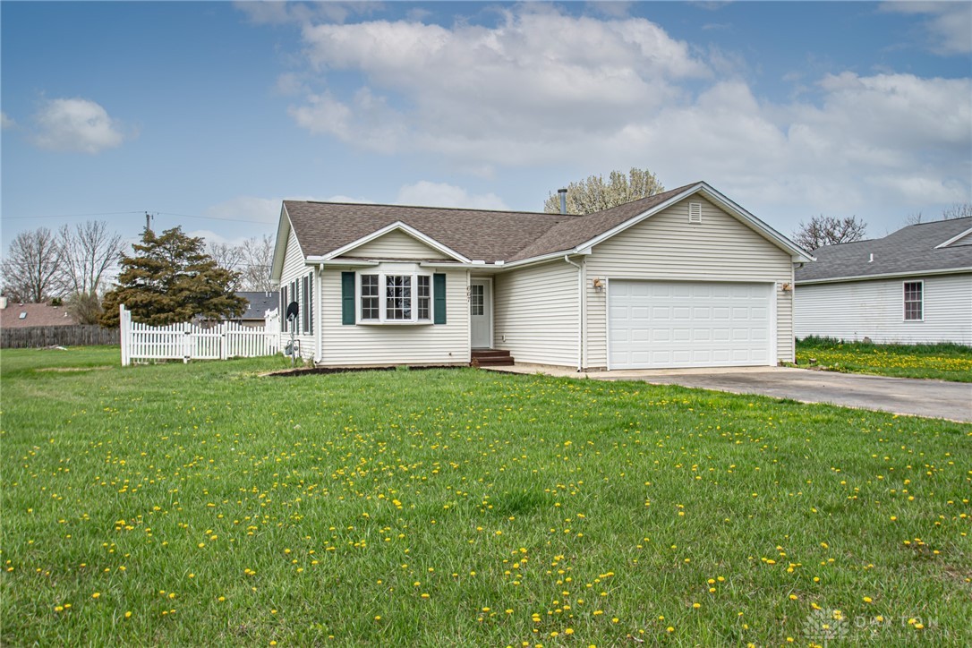 667 Skodborg Drive, Eaton, Ohio image 1