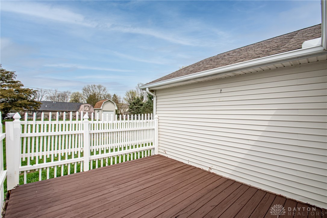 667 Skodborg Drive, Eaton, Ohio image 31