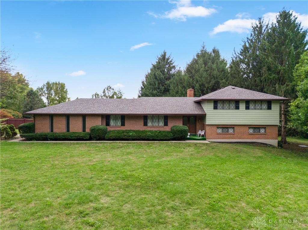 1755 Kingsway Drive, Beavercreek Township, Ohio image 1