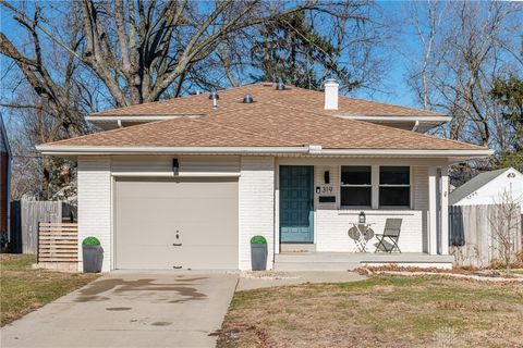 Photo of 319 Orchard Drive, Oakwood, OH 45419 (MLS # 950699)