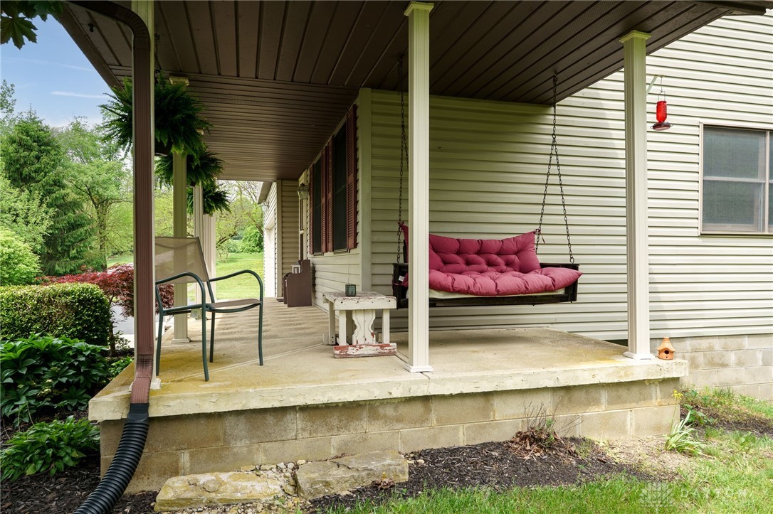 2600 Wildflower Drive, Springfield, Ohio image 7