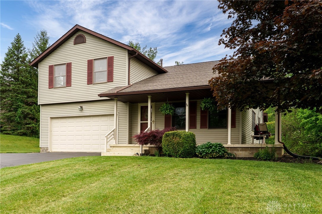 2600 Wildflower Drive, Springfield, Ohio image 5