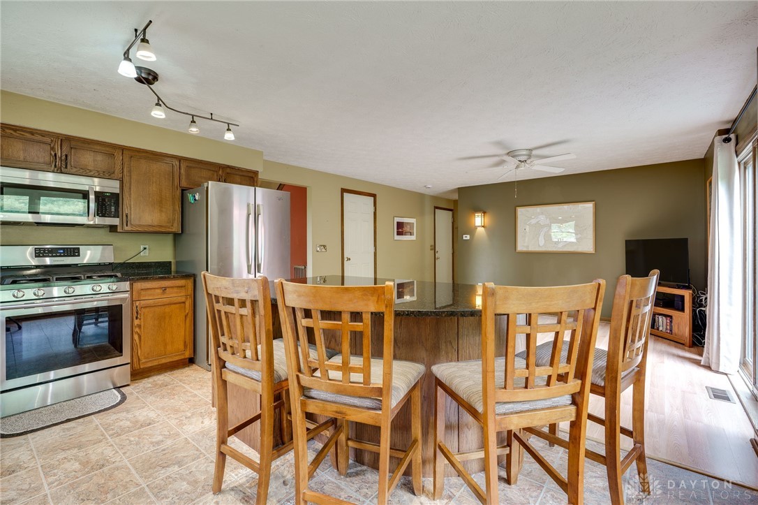 2600 Wildflower Drive, Springfield, Ohio image 26