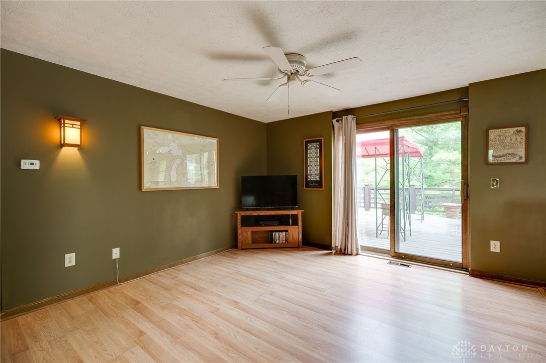 2600 Wildflower Drive, Springfield, Ohio image 15