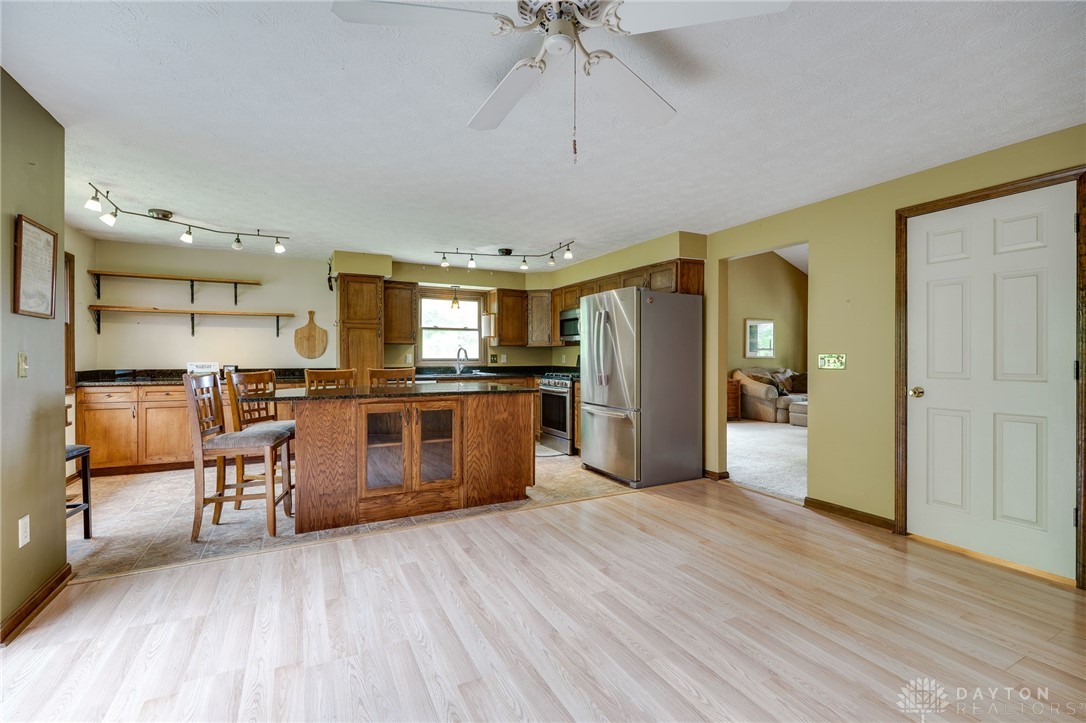 2600 Wildflower Drive, Springfield, Ohio image 18