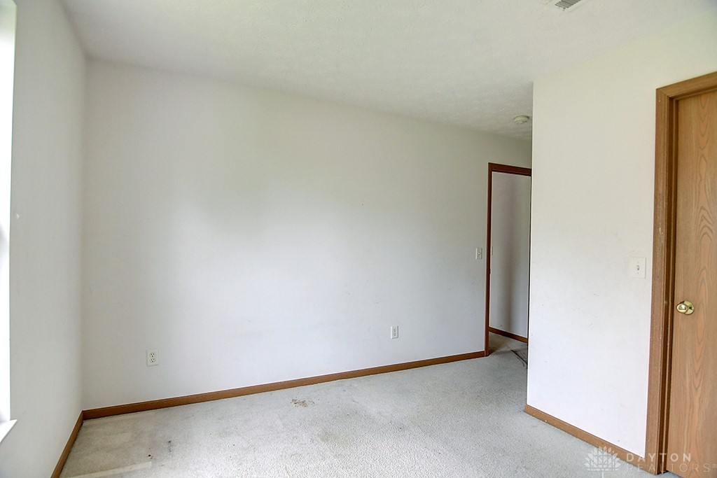 5924 Hillary St, Dayton, Ohio image 24